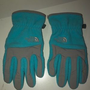 North face winter gloves